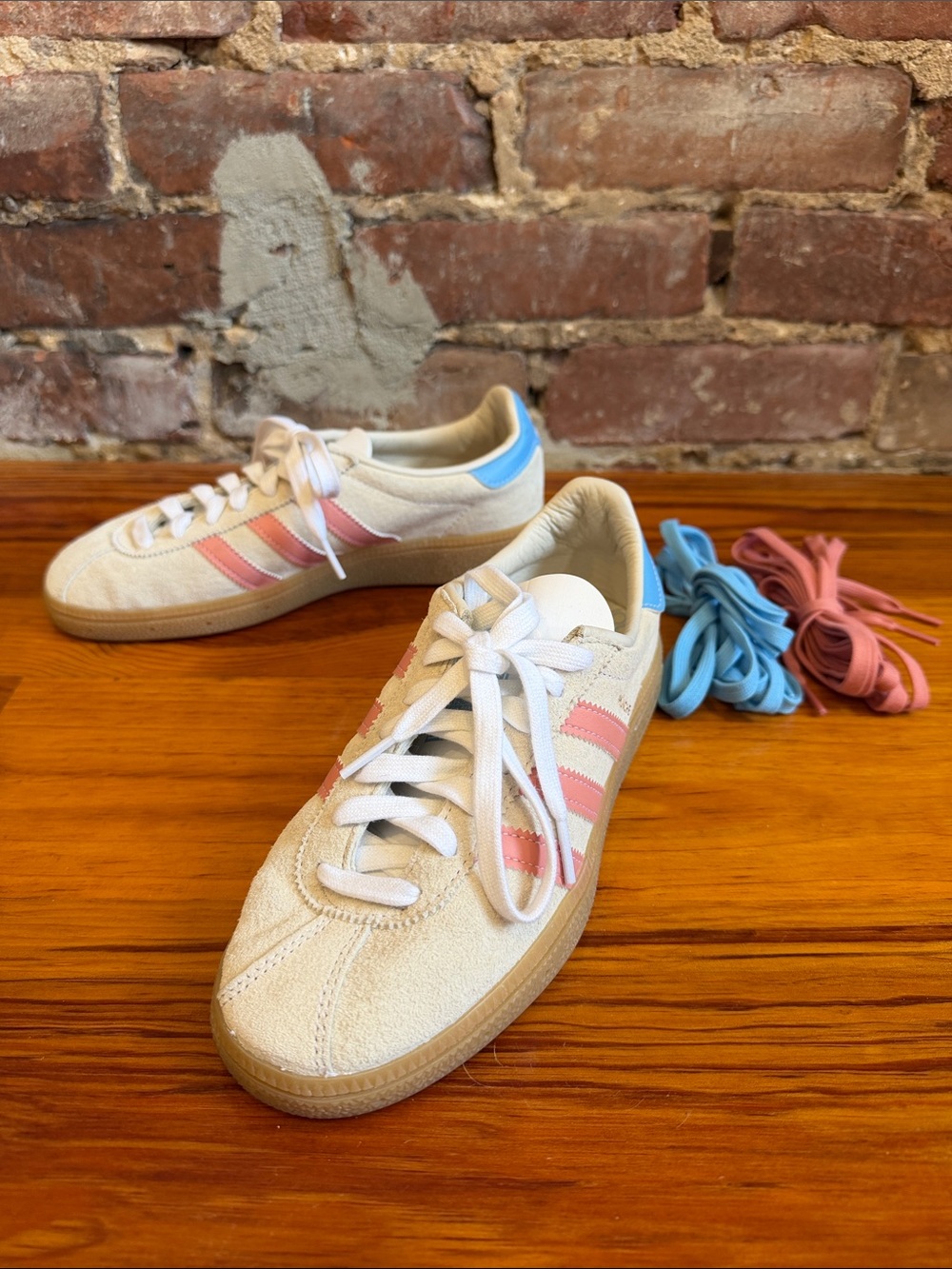 adidas women’s München ‘24 shoes